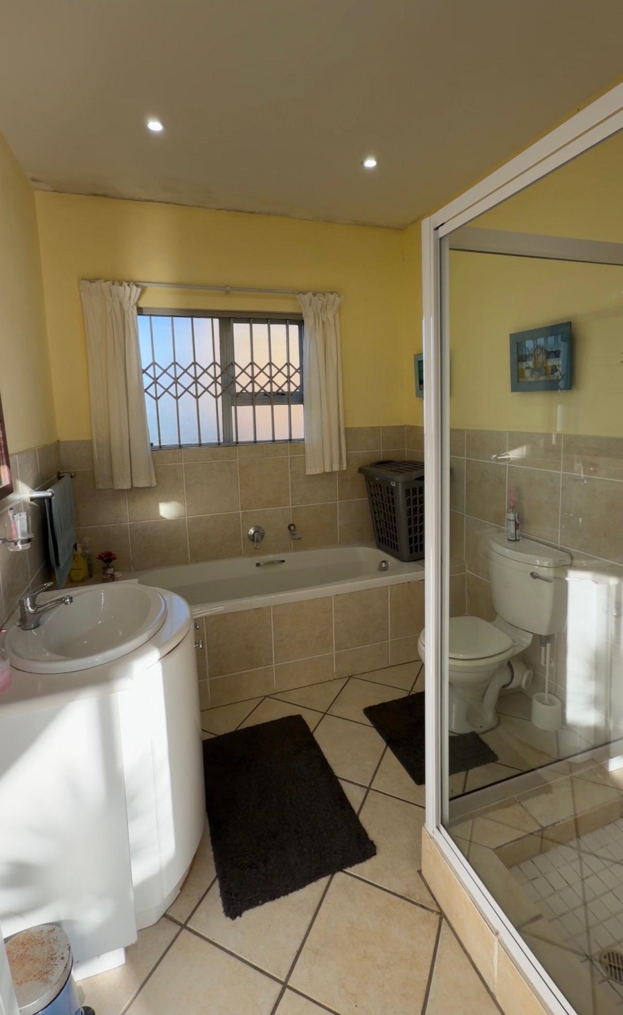 3 Bedroom Property for Sale in Boggomsbaai Western Cape